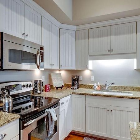 201 York #3 - Homey Downtown 2 Bedroom Steps From The River Savannah Kültér fotó